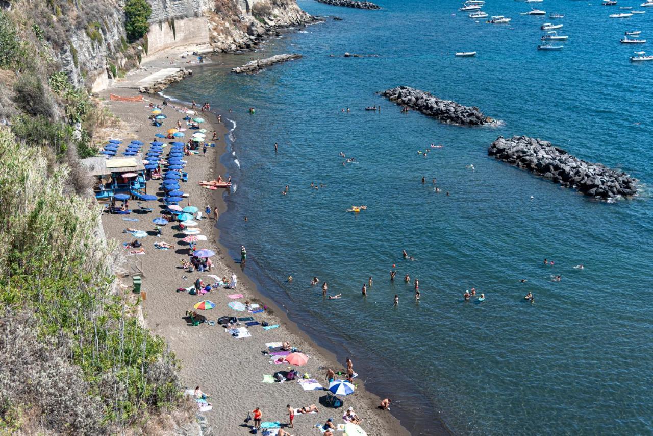 Controvento In Villa Eldorado Procida Exteriér fotografie